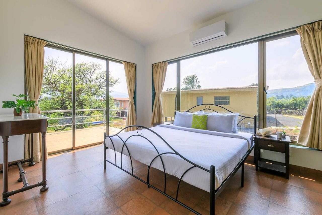 Stayvista'S Shivom Villa 1 - A Serene Escape With Views Of The Valley And Lake Лонавала Экстерьер фото